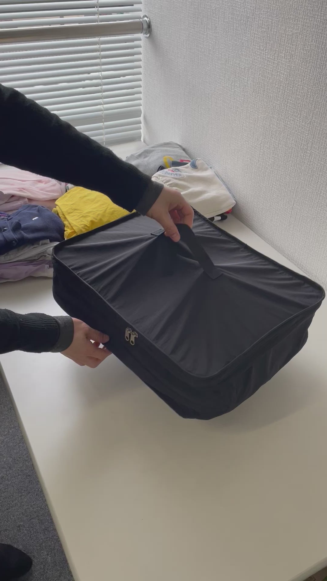 吊り下げ 圧縮トラベルポーチ